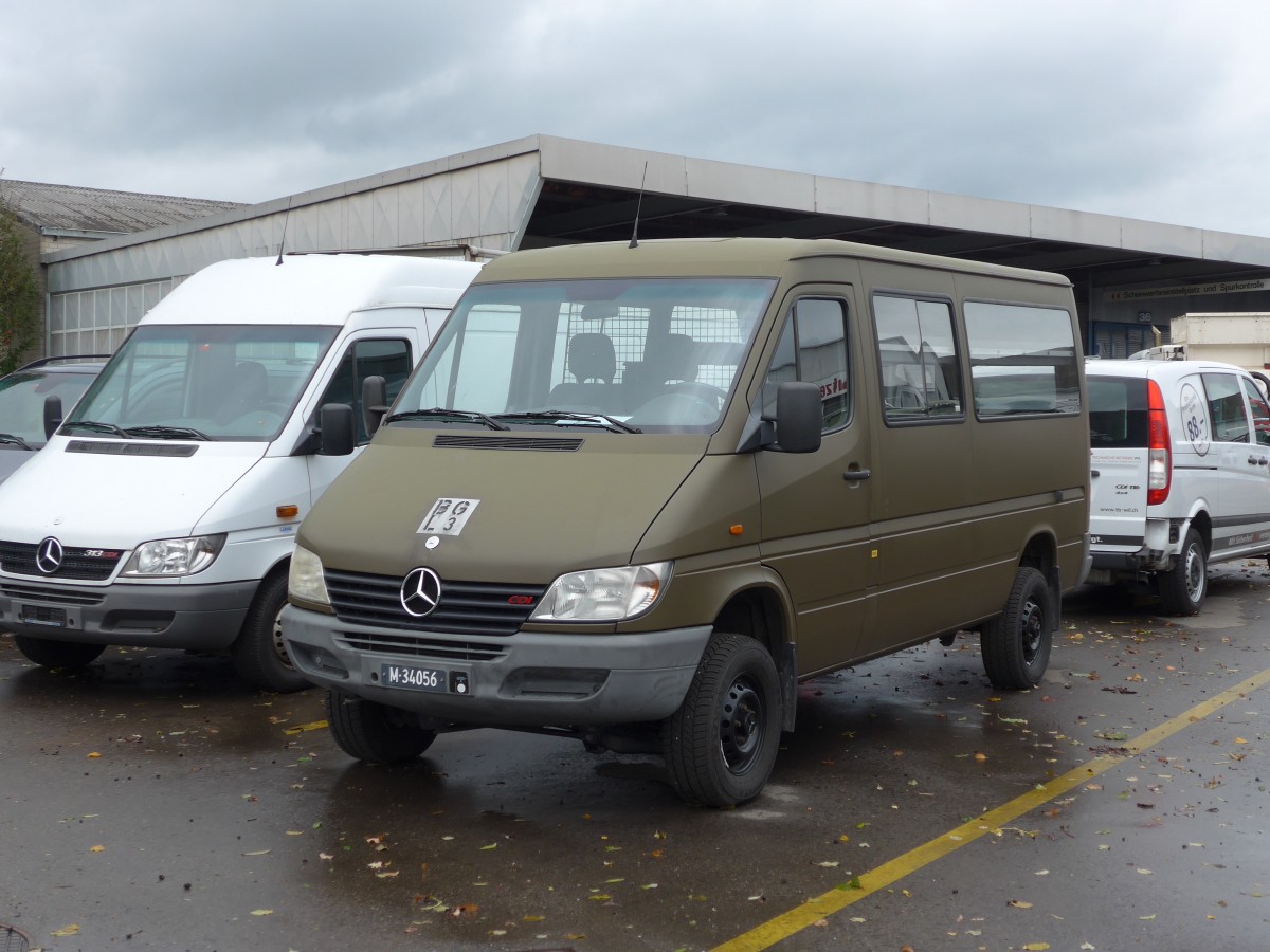 (155'908) - Schweizer Armee - M+34'056 - Mercedes am 22. Oktober 2014 in Wil, Larag