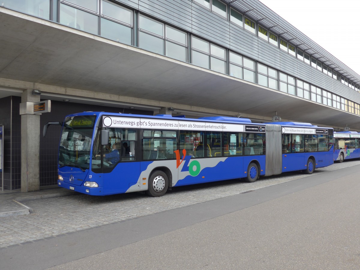 (156'235) - VZO Grningen - Nr. 27/ZH 41'427 - Mercedes am 28. Oktober 2014 beim Bahnhof Uster