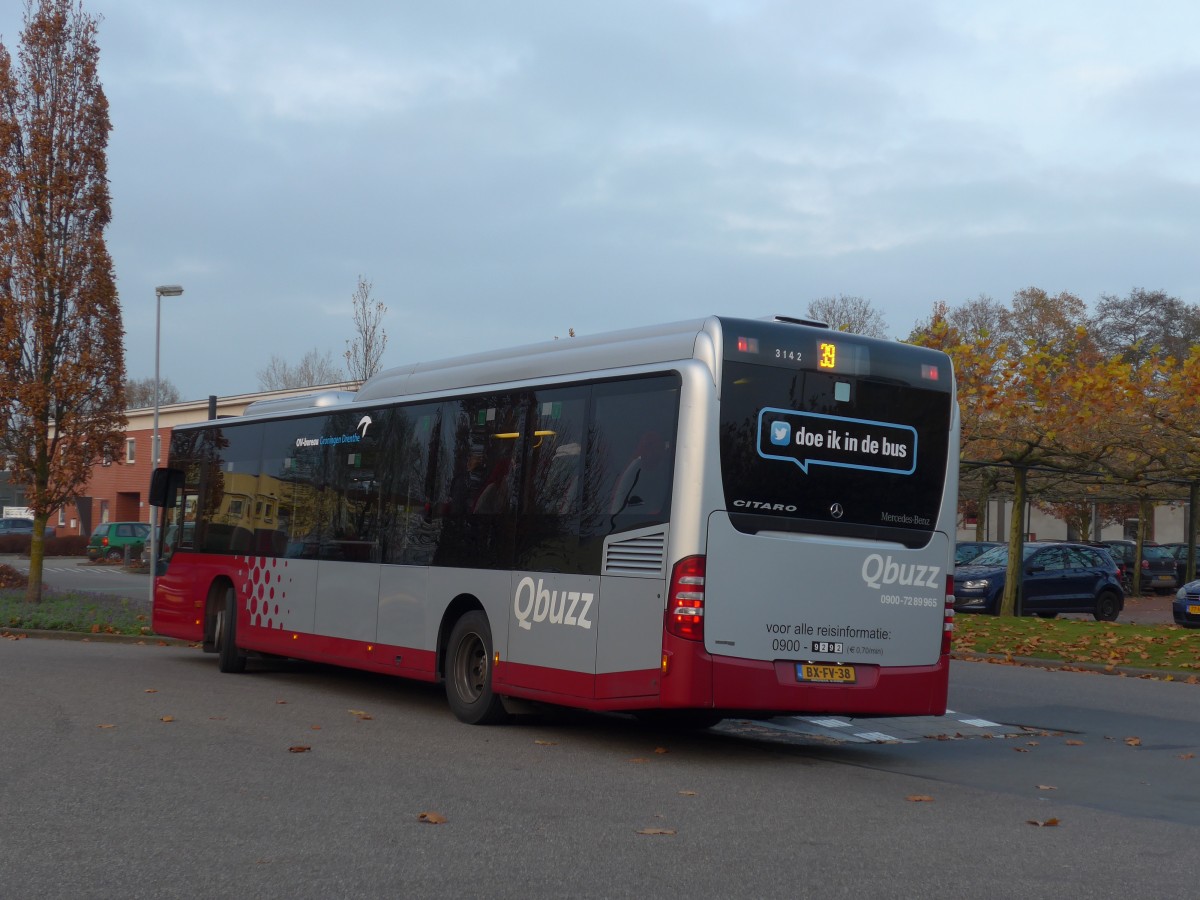 (156'741) - Qbuzz, Groningen - Nr. 3142/BX-FV-38 - Mercedes am 18. November 2014 beim Bahnhof Zuidhorn