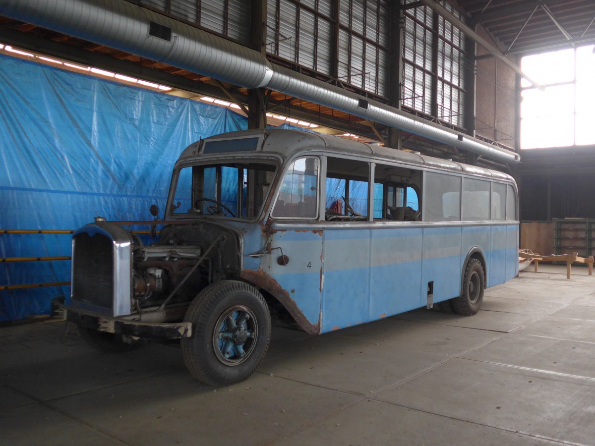 (156'941) - FRAM Drachten - Nr. 14 - Saurer/Reinb.+Chr. (ex Merkus, Nijmegen; ex CIBA, Pratteln Nr. 4; ex BVB Basel Nr. 1) am 20. November 2014 in Drachten, Autobusmuseum