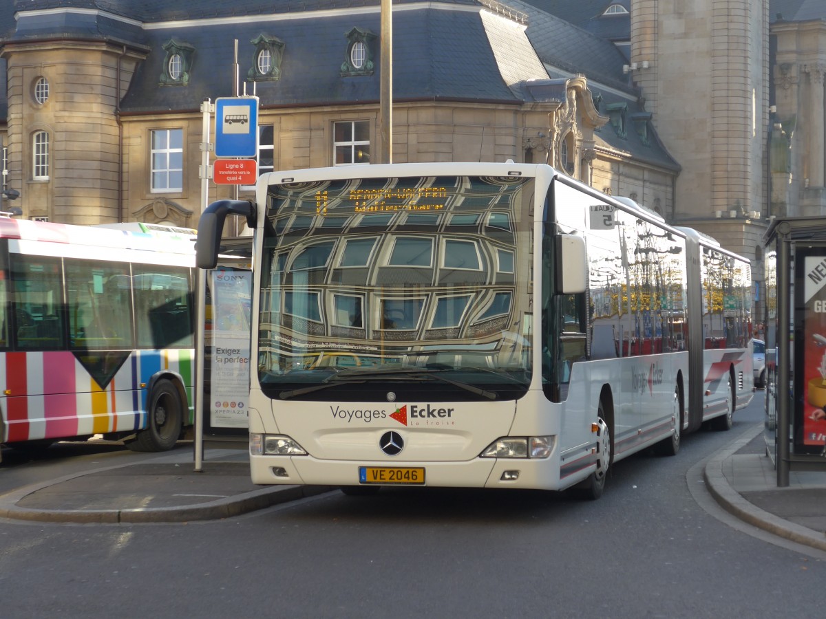 (157'356) - Ecker, Steinsel - VE 2046 - Mercedes am 22. November 2014 beim Bahnhof Luxembourg