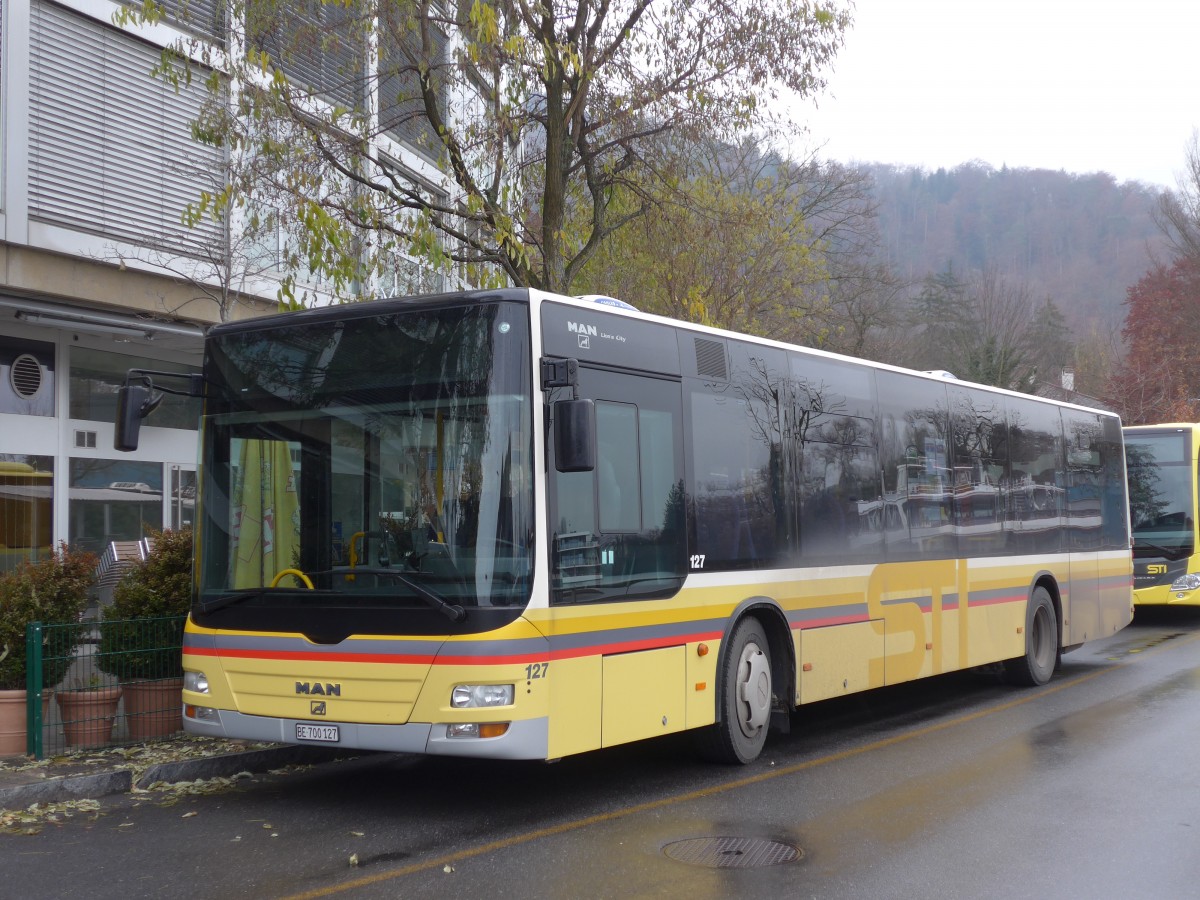 (157'712) - STI Thun - Nr. 127/BE 700'127 - MAN am 8. Dezember 2014 bei der Schifflndte Thun