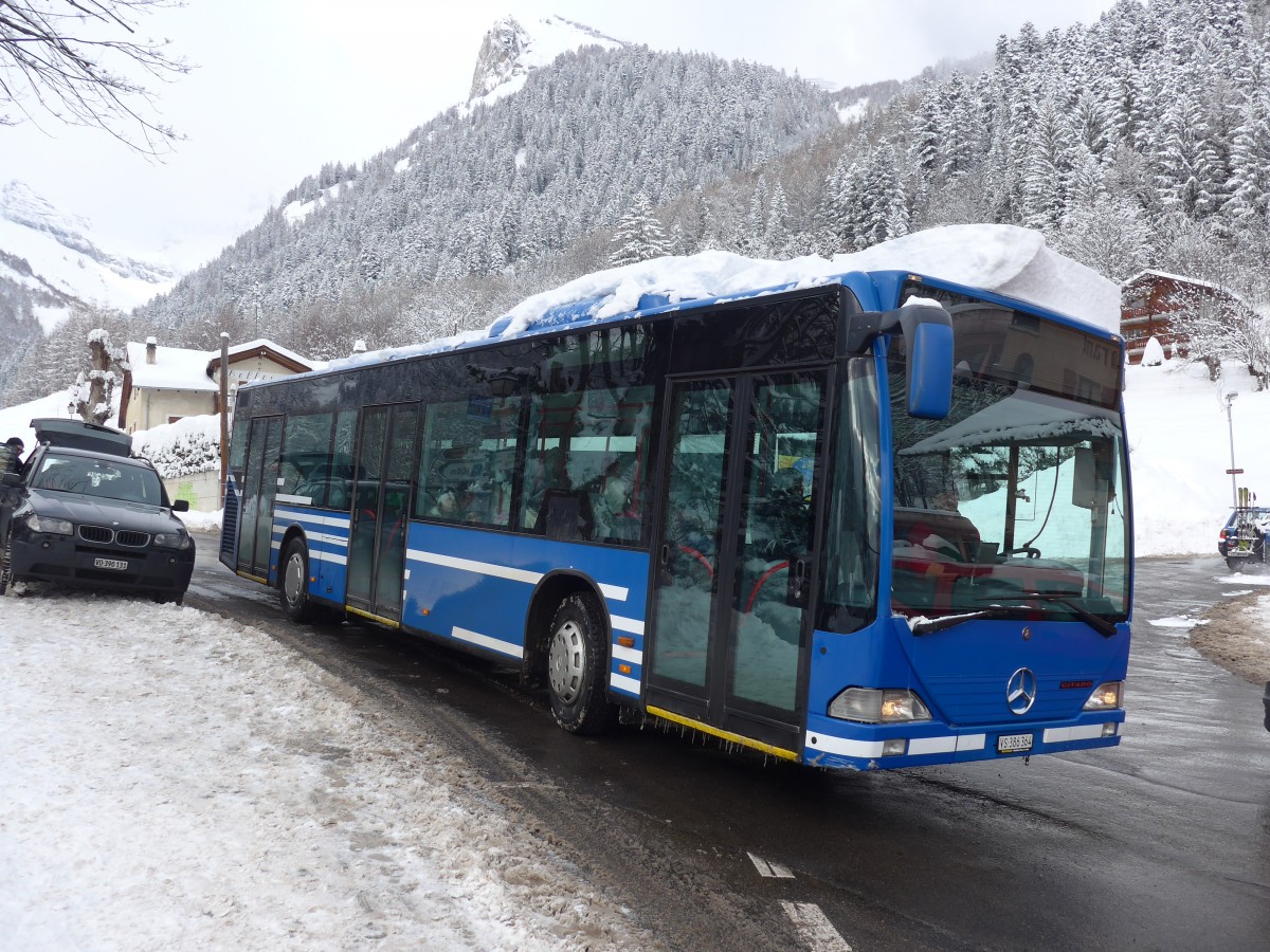 (157'986) - Buchard, Leytron - VS 386'364 - Mercedes (ex AFA Adelboden Nr. 91; ex AFA Adelboden Nr. 2) am 28. Dezember 2014 in Ovronnaz, La Croise