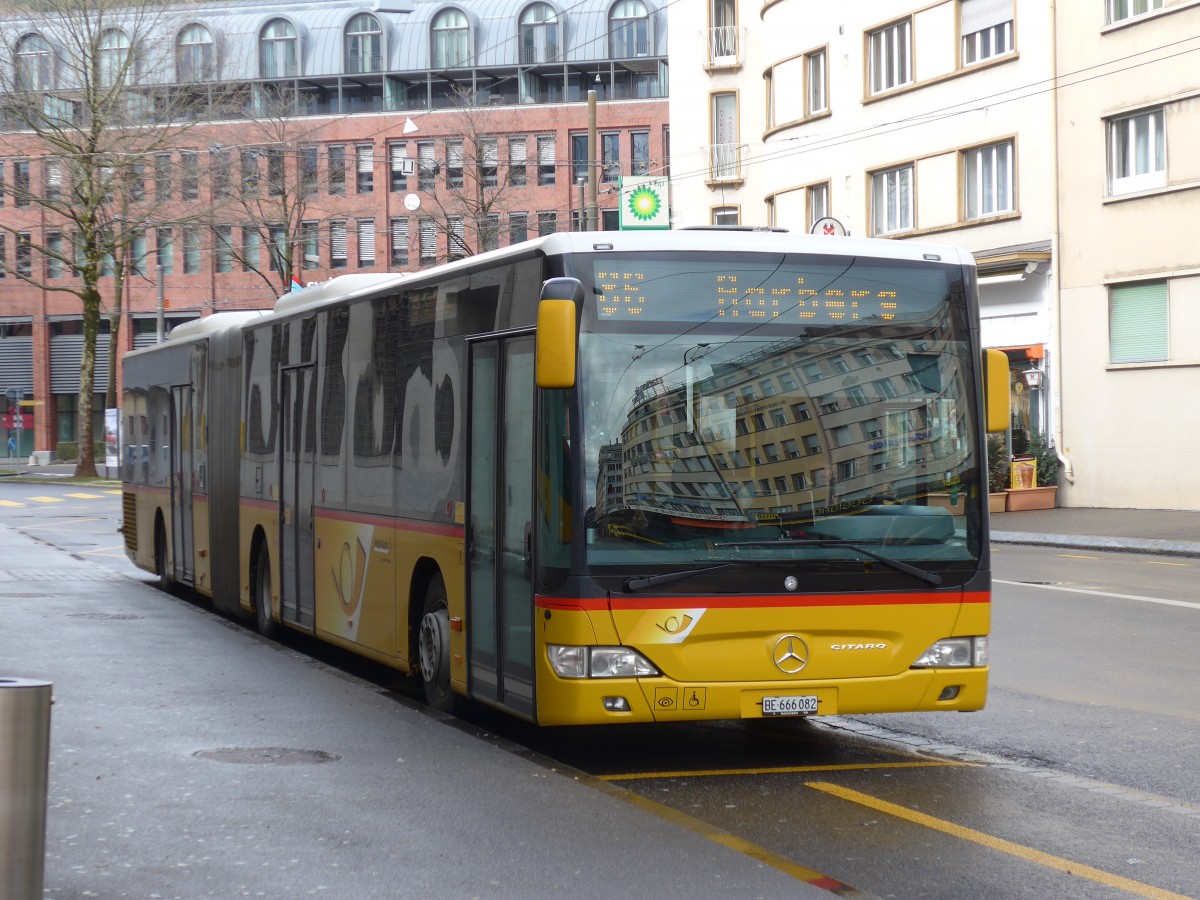 (158'987) - AVA Aarberg - Nr. 9/BE 666'082 - Mercedes am 2. Mrz 2015 in Biel, Bahnhofplatz