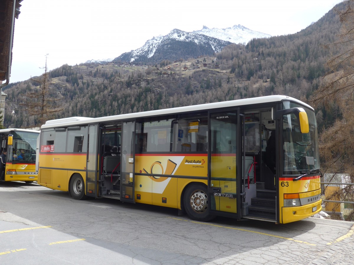 (159'602) - Zerzuben, Visp-Eyholz - Nr. 63/VS 78'070 - Setra am 2. April 2015 beim Bahnhof St. Niklaus