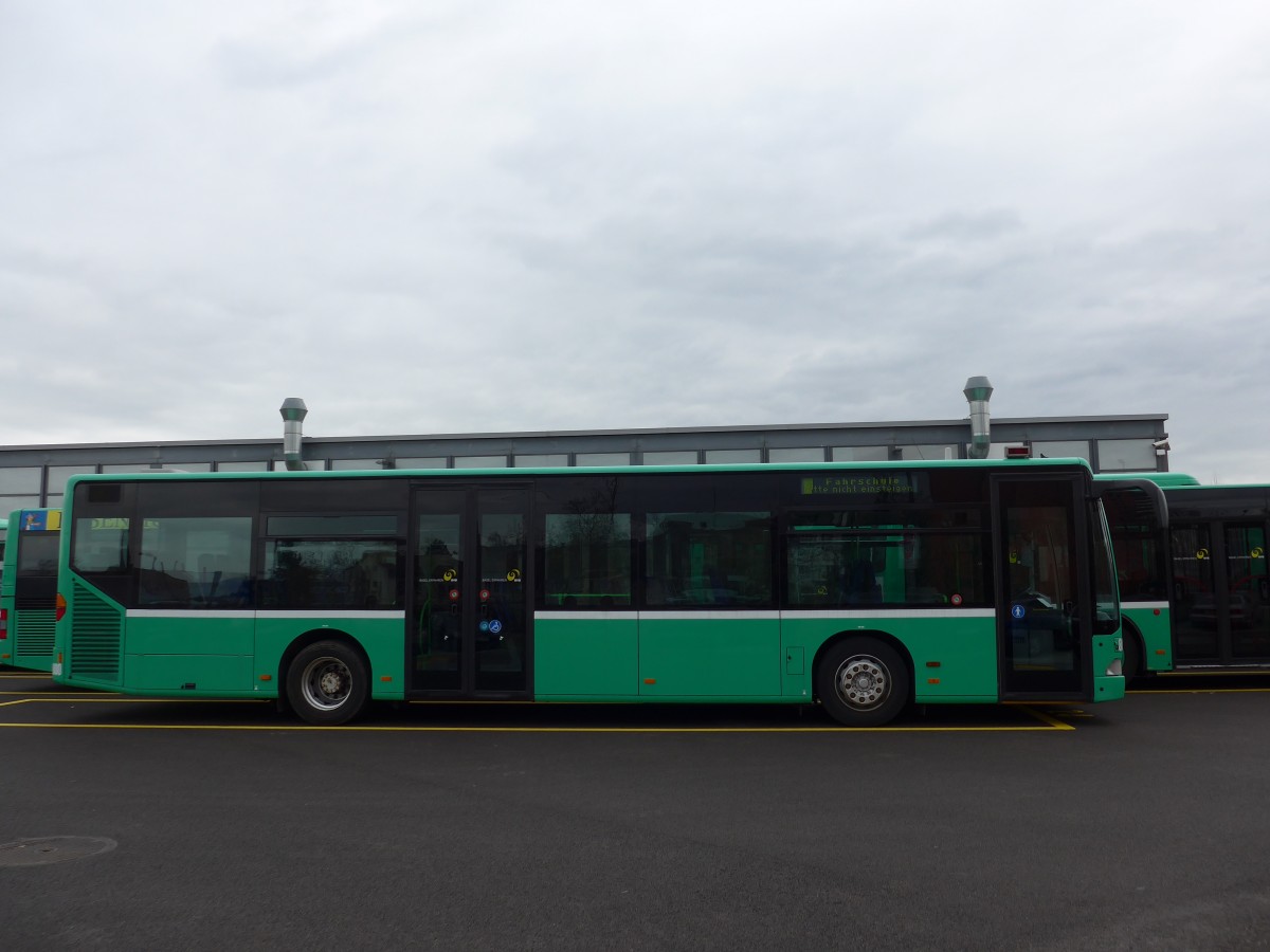 (159'741) - BVB Basel - Nr. 800/BS 2811 - Mercedes (ex VR La Chaux-de-Fonds Nr. 232) am 11. April 2015 in Basel, Garage Rankstrasse