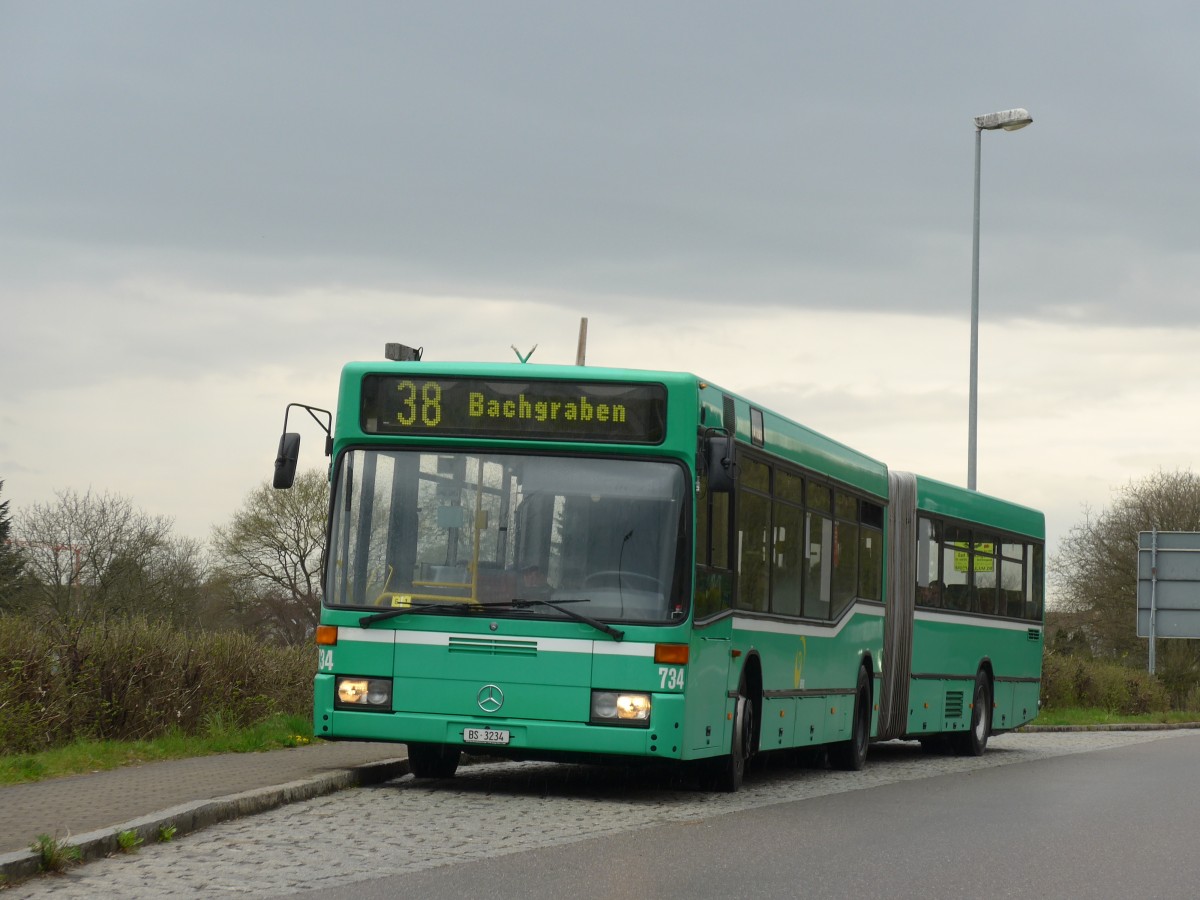 (159'798) - Aus der Schweiz: BVB Basel - Nr. 734/BS 3234 - Mercedes (ex VAG Freiburg/D Nr. 933) am 11. April 2015 in Grenzach-Wyhlen, Siedlung