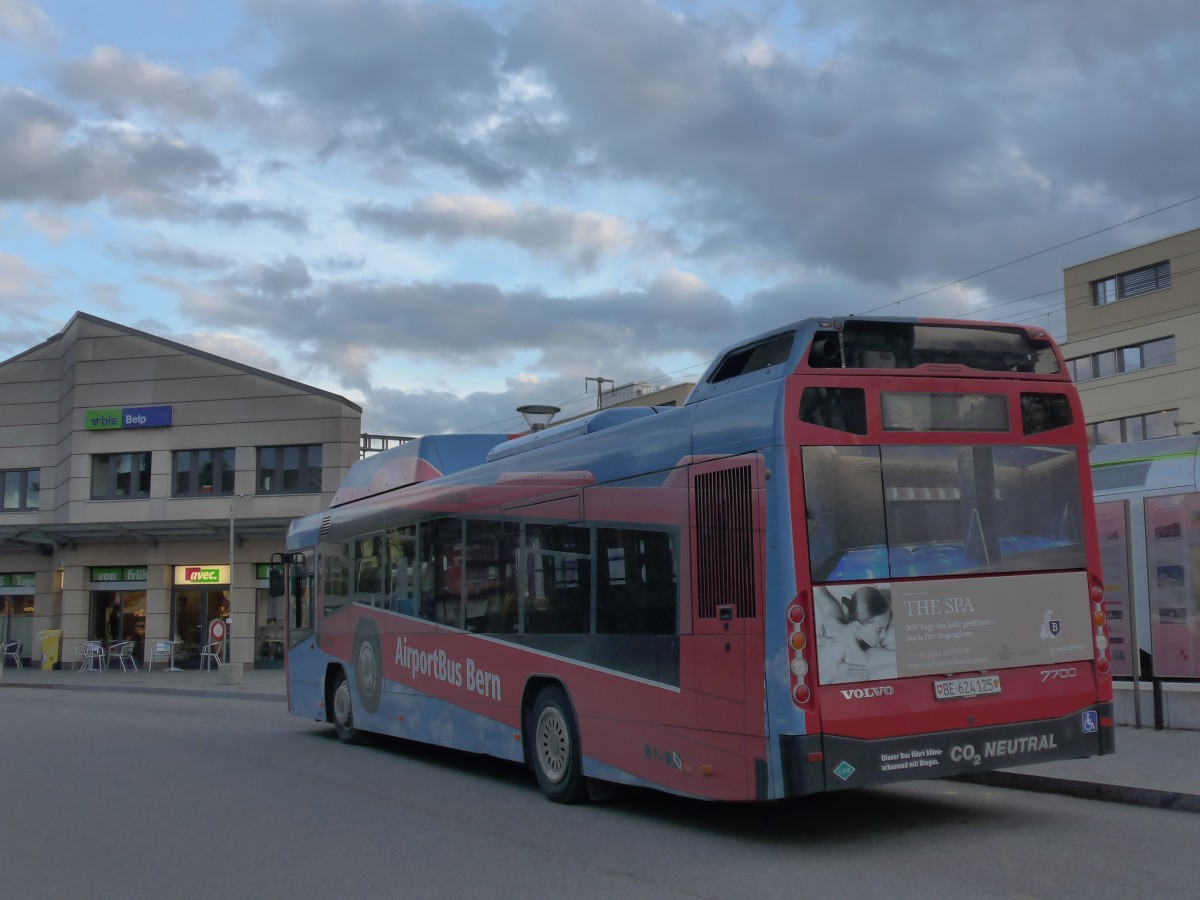 (159'900) - Bernmobil, Bern - Nr. 125/BE 624'125 - Volvo am 11. April 2015 beim Bahnhof Belp