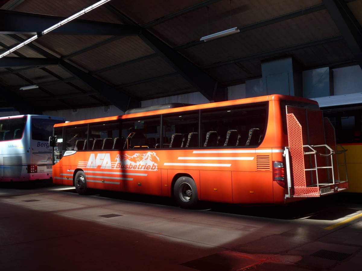 (159'920) - AFA Adelboden - Nr. 24/BE 26'701 - Setra am 12. April 2015 im Autobahnhof Adelboden