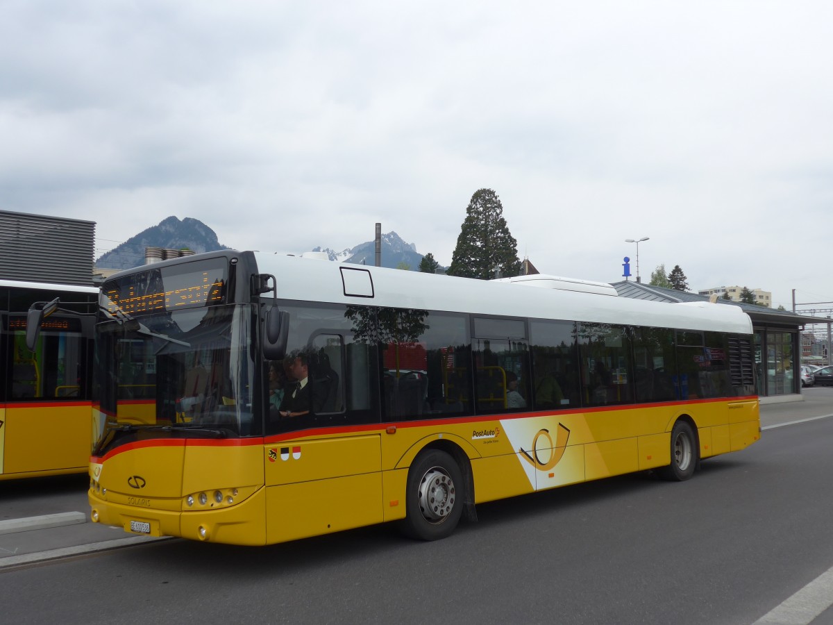 (160'002) - PostAuto Bern - BE 610'536 - Solaris am 25. April 2015 beim Bahnhof Spiez