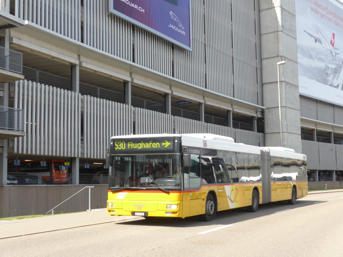 (160'223) - PostAuto Zrich - Nr. 143/ZH 780'685 - MAN (ex Nr. 20; ex P 26'015) am 8. Mai 2015 in Zrich, Flughafen