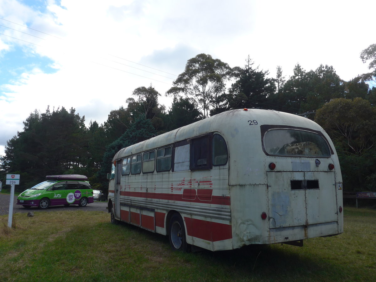 (160'629) - ??? - Nr. 29/EL2868 - Bedford am 21. April 2018 bei Whangamata