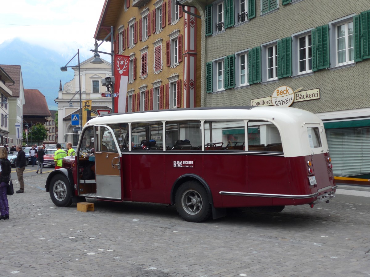 (160'846) - Bechter, Kriens - LU 82'380 - Saurer/Krapf (ex Mnch, D-Marienberg; ex Spirig, Widnau; ex RhV Altsttten Nr. 33; ex Thr, Eichberg) am 24. Mai 2015 in Sarnen, OiO