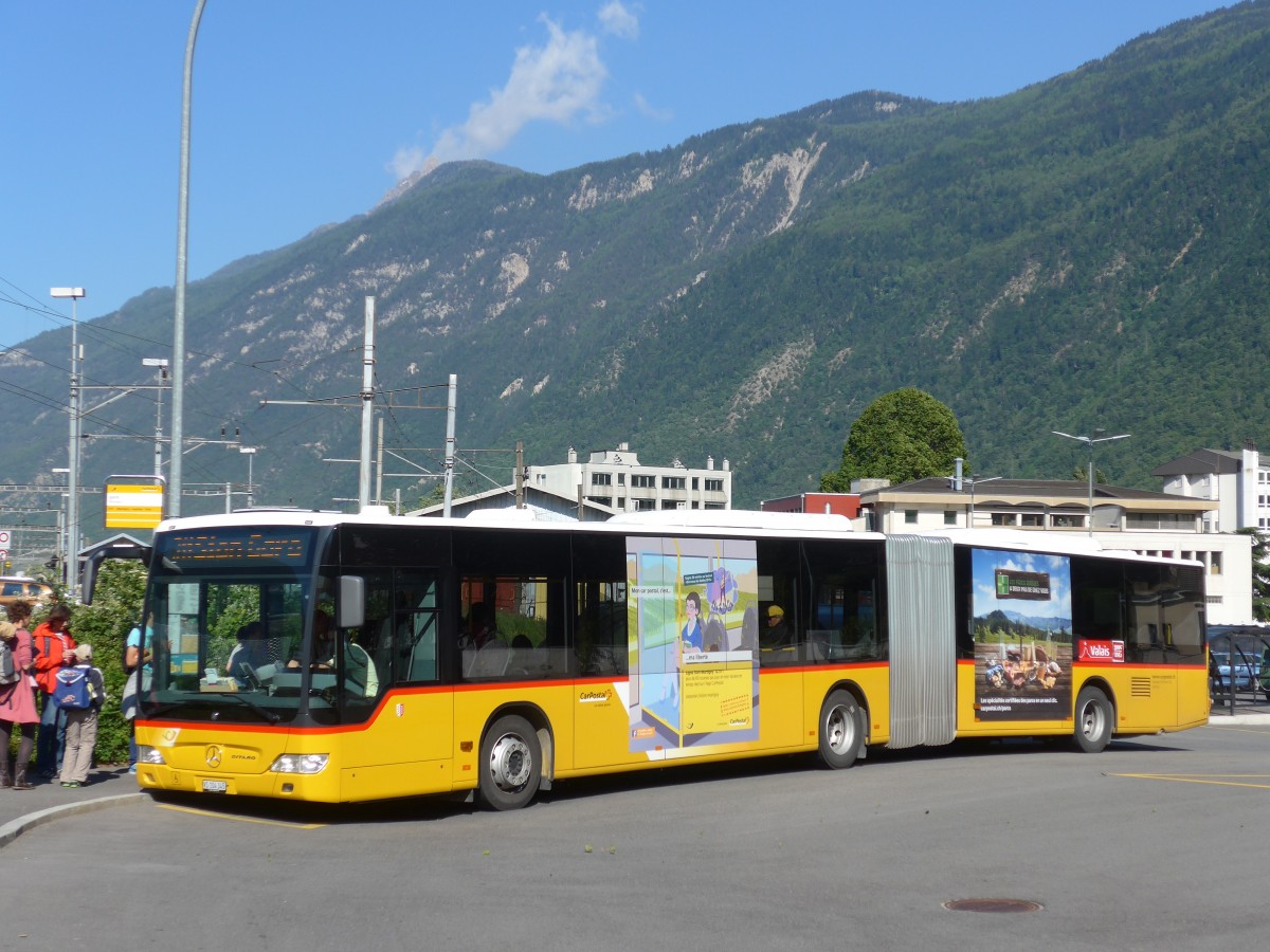 (161'225) - Buchard, Leytron - VS 104'345 - Mercedes am 27. Mai 2015 beim Bahnhof Martigny