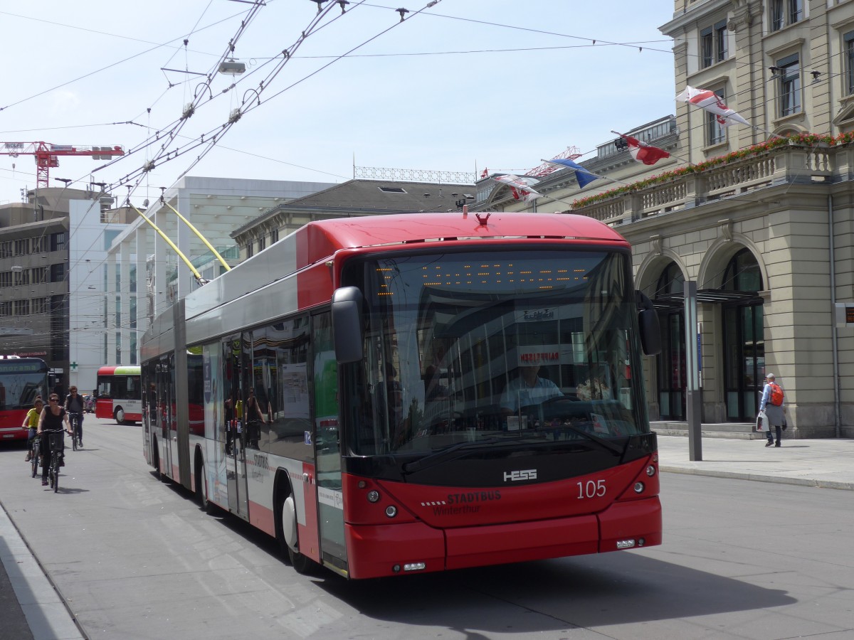 (161'609) - SW Winterthur - Nr. 105 - Hess/Hess Gelenktrolleybus am 31. Mai 2015 beim Hauptbahnhof Winterthur