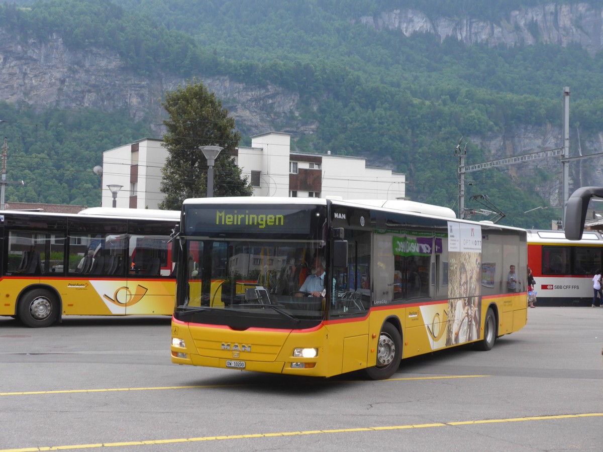 (162'007) - Dillier, Sarnen - Nr. 1/OW 10'200 - MAN am 8. Juni 2015 beim Bahnhof Meiringen