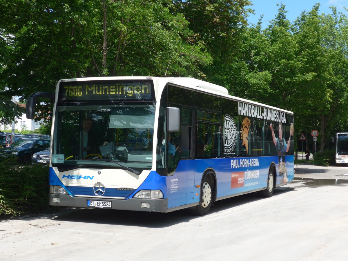 (162'496) - Hahn, Reutlingen - RT-EH 5524 - Mercedes am 24. Juni 2015 beim Bahnhof Reutlingen