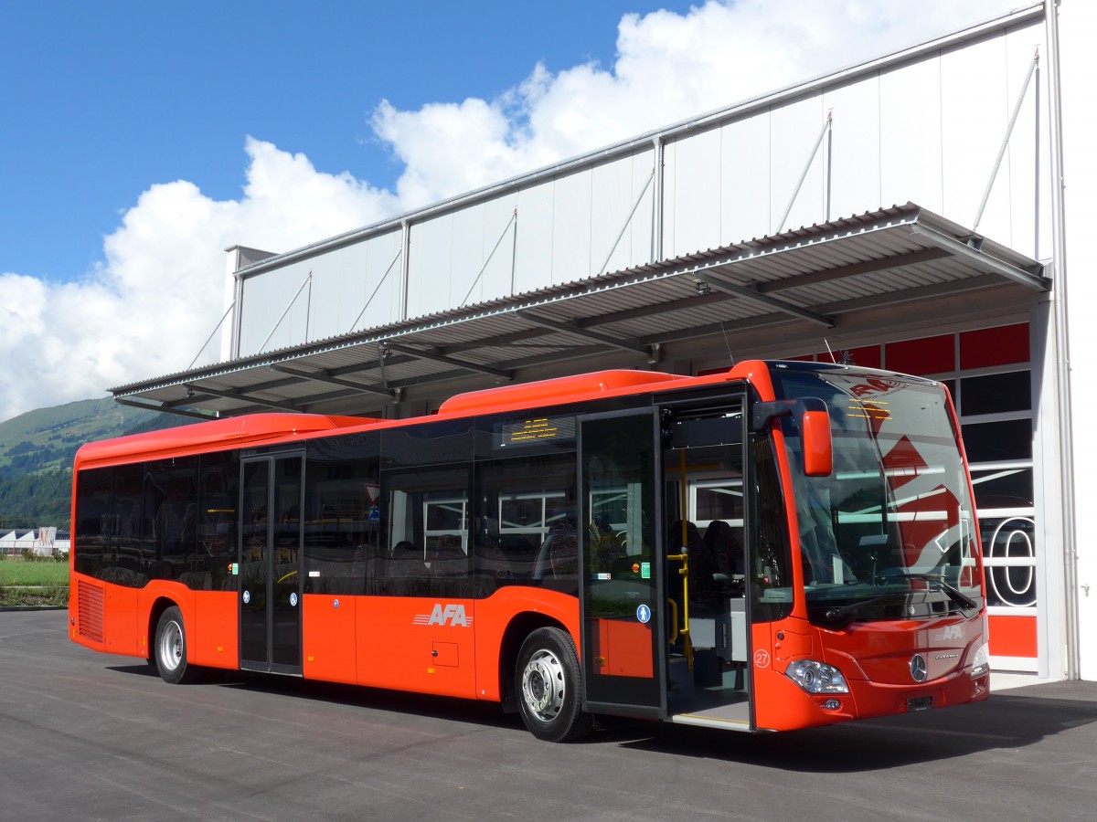 (163'672) - AFA Adelboden - Nr. 27 - Mercedes am 20. August 2015 in Frutigen, Garage