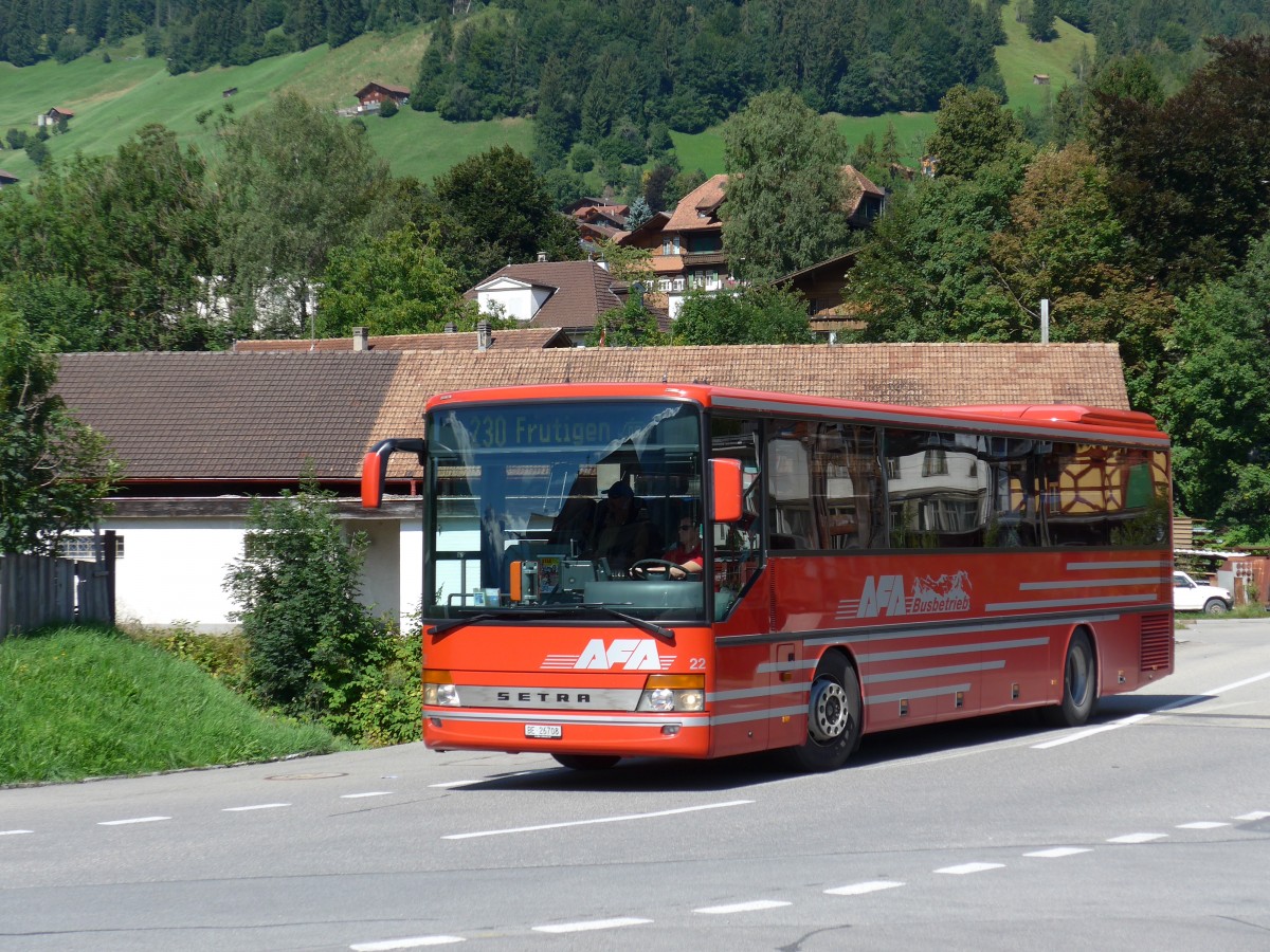 (163'697) - AFA Adelboden - Nr. 22/BE 26'708 - Setra (ex Nr. 8) am 20. August 2015 beim Bahnhof Frutigen