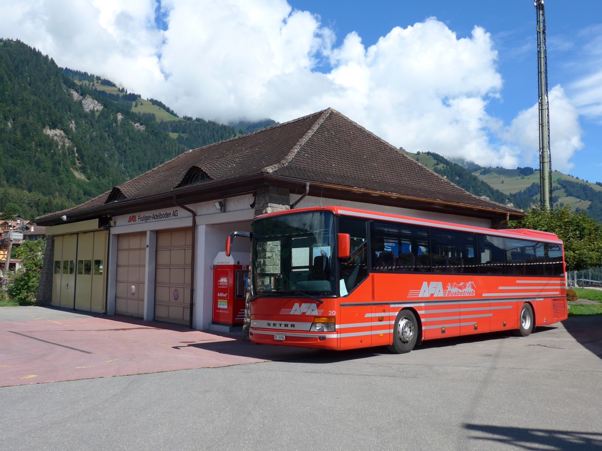 (163'698) - AFA Adelboden - Nr. 20/BE 26'706 - Setra (ex Nr. 6) am 20. August 2015 beim Bahnhof Frutigen