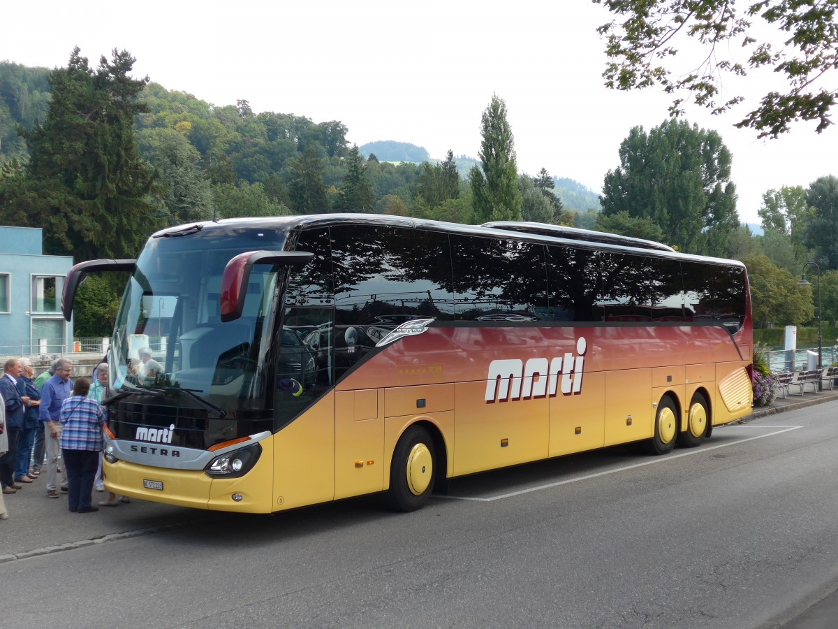 (164'555) - Marti, Kallnach - Nr. 3/BE 572'203 - Setra am 10. September 2015 bei der Schifflndte Thun