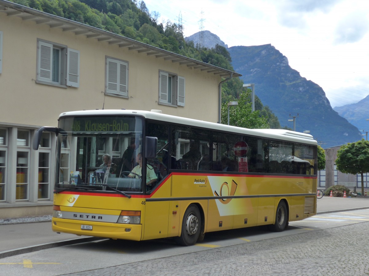 (164'908) - AAGU Altdorf - Nr. 46/UR 9224 - Setra am 16. September 2015 beim Bahnhof Flelen