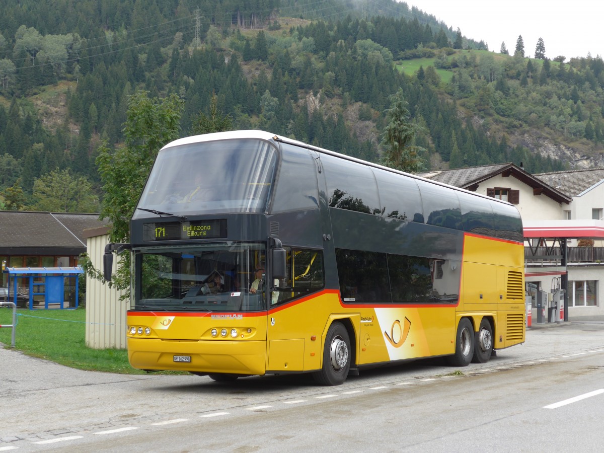 (165'238) - PostAuto Graubnden - GR 162'998 - Neoplan am 19. September 2015 in Andeer, Tgavugl