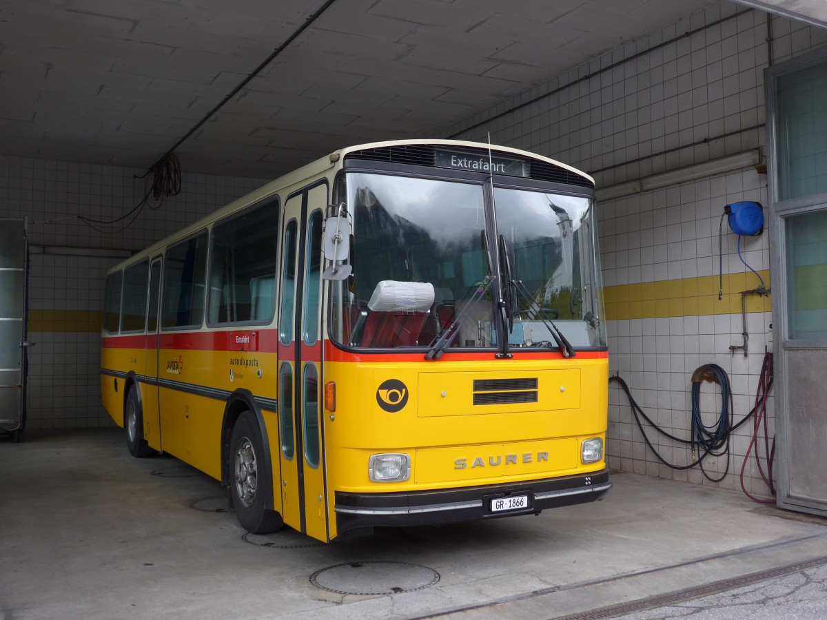 (165'240) - Mark, Andeer - GR 1866 - Saurer/R&J (ex PostAuto Graubnden; ex P 24'350) am 19. September 2015 in Andeer, Garage