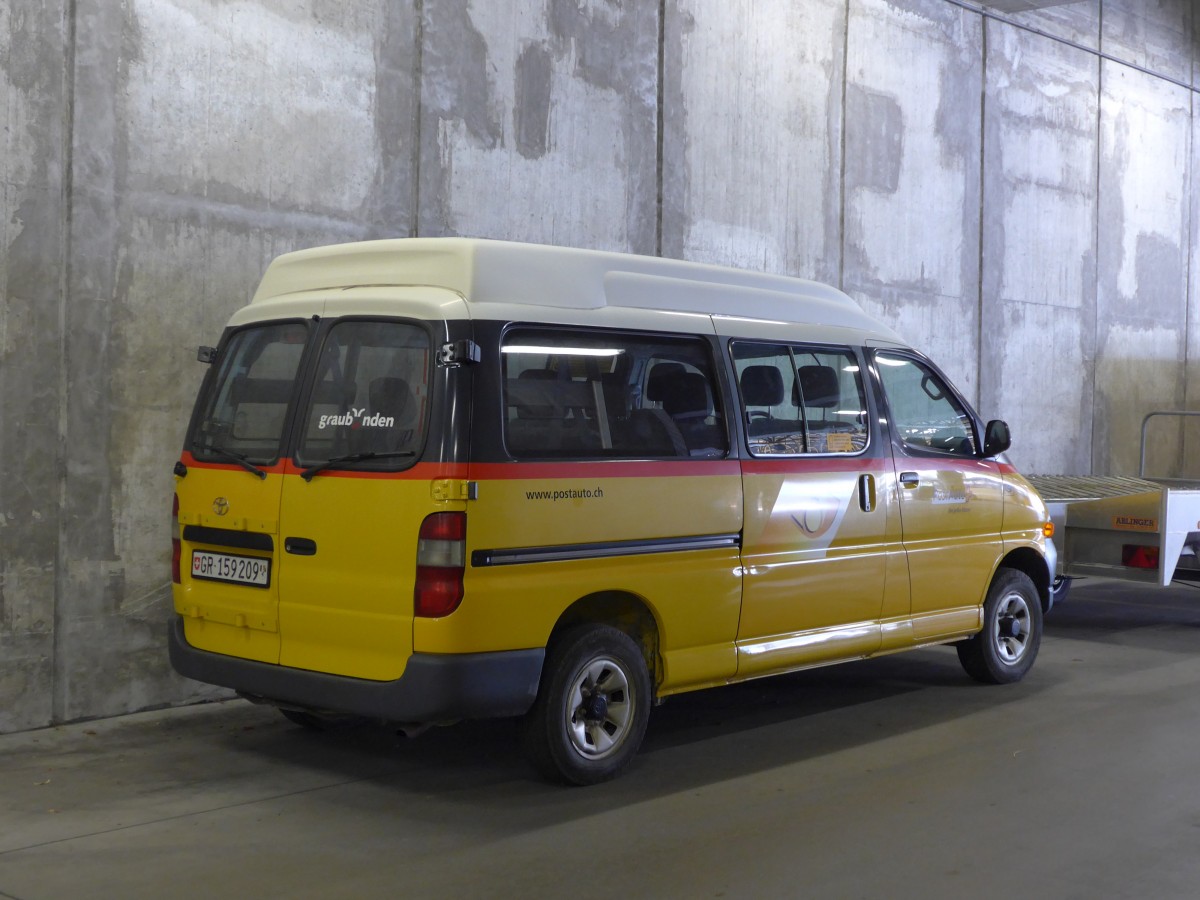 (165'430) - PostAuto Graubnden - GR 159'209 - Toyota am 19. September 2015 in Thusis, Postautostation