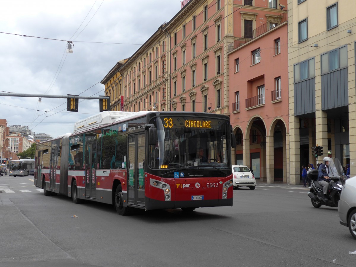 (165'535) - TPER Bologna - Nr. 6562/ET-630 GC - BredaMenarinibus am 23. September 2015 beim Bahnhof Bologna Centrale