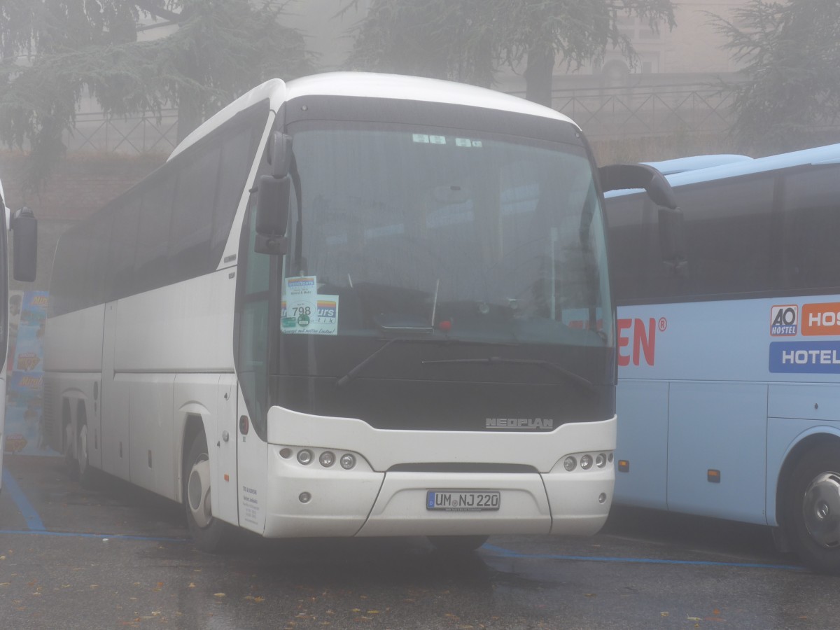 (165'672) - Aus Deutschland: Junklewitz, Angermnde - UM-NJ 220 - Neoplan am 24. September 2015 in San Marino