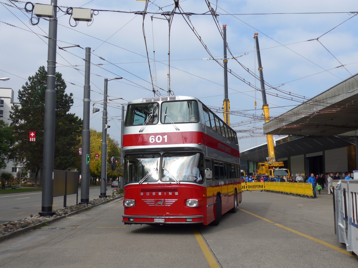 (165'870) - WV Winterthur - Nr. 601/ZH 203'738 - Bssing (ex Nr. 201; ex Amt fr Luftverkehr, Zrich Nr. 47; ex Swissair, Zrich Nr. 23) am 26. September 2015 in Winterthur, Depot Grzefeld