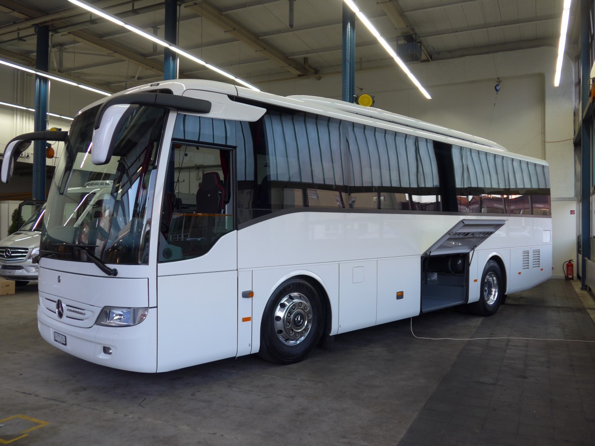 (166'566) - EvoBus, Kloten - ZH 771'894 - Mercedes am 6. November 2015 in Kloten, EvoBus