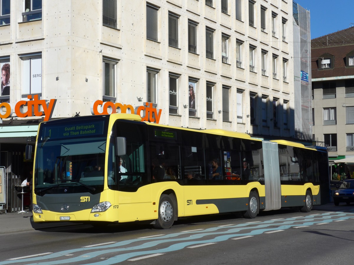 (166'601) - STI Thun - Nr. 173/BE 752'173 - Mercedes am 10. November 2015 in Thun, Marktgasse