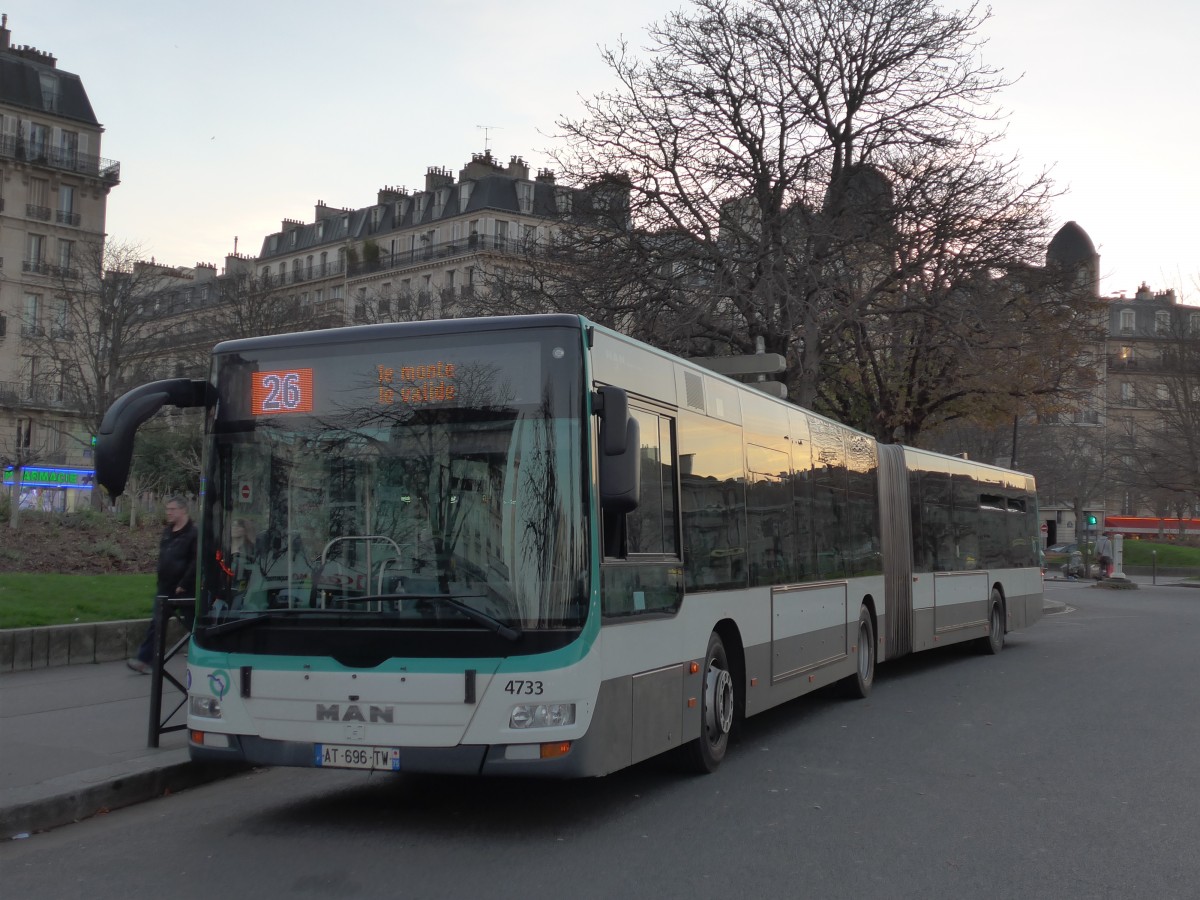 (166'747) - RATP Paris - Nr. 4733/AT 696 TW - MAN am 15. November 2015 in Paris, Nation