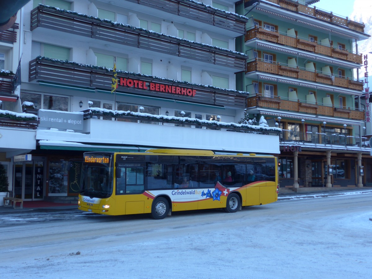 (167'469) - AVG Grindelwald - Nr. 19/BE 363'305 - MAN/Gppel am 23. November 2015 beim Bahnhof Grindelwald