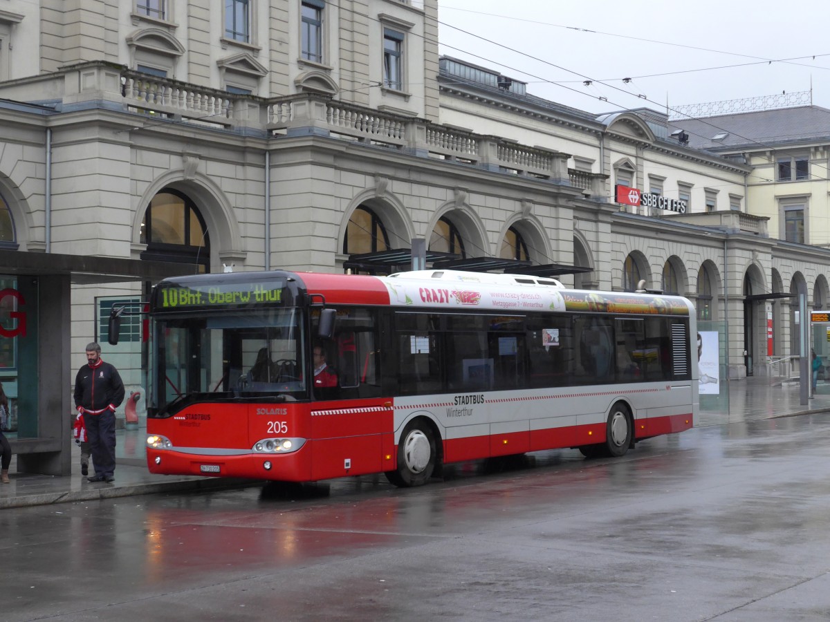 (167'522) - SW Winterthur - Nr. 205/ZH 730'205 - Solaris am 25. November 2015 beim Hauptbahnhof Winterthur