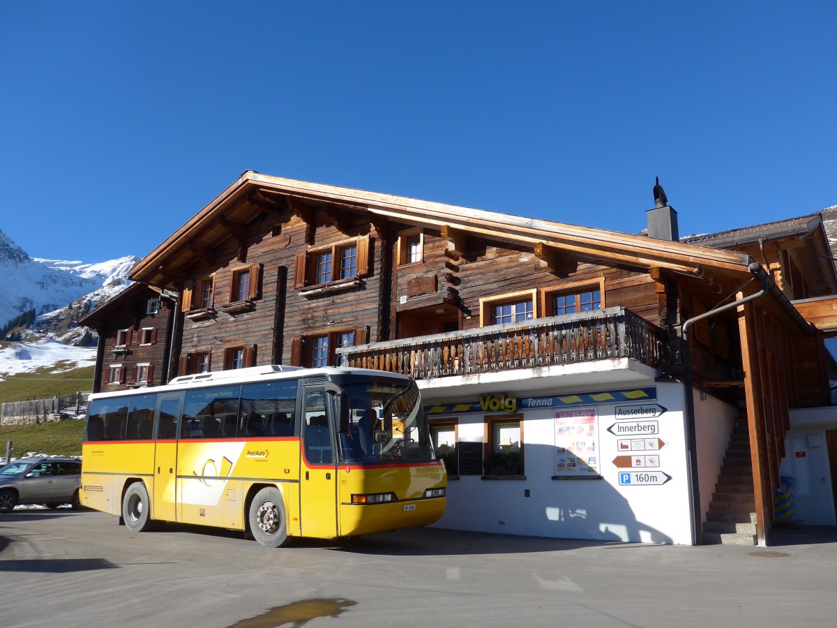 (167'644) - Buchli, Versam - GR 7569 - Neoplan (ex GR 2053) am 5. Dezember 2015 in Tenna, Post