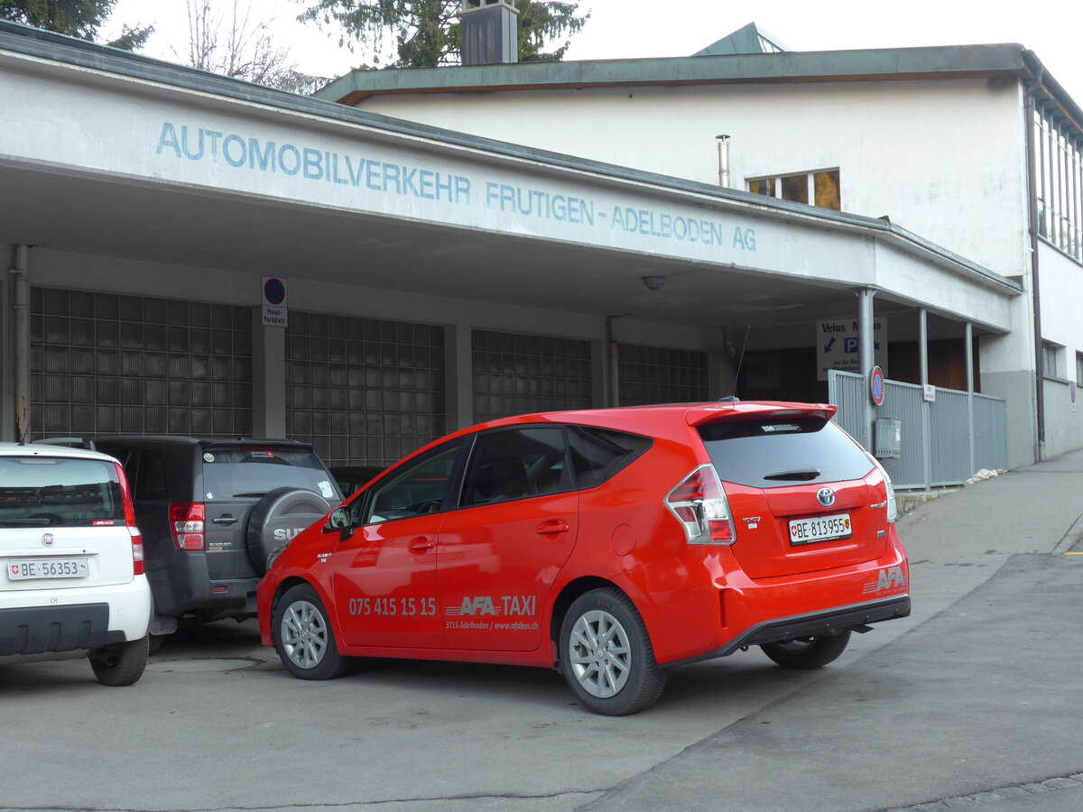 (167'849) - AFA Adelboden - BE 813'955 - Toyota am 20. Dezember 2015 beim Autobahnhof Adelboden