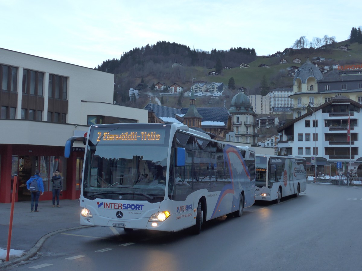 (167'880) - EAB Engelberg - Nr. 5/OW 10'241 - Mercedes (ex VZO Grningen; ex Vorfhrfahrzeug) am 25. Dezember 2015 beim Bahnhof Engelberg