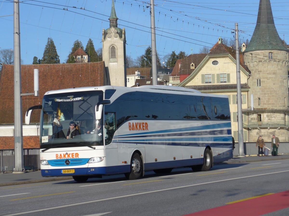 (167'918) - Aus Holland: Bakker, Wormerveer - 50-BFP-7 - Mercedes am 25. Dezember 2015 in Luzern, Bahnhofbrcke