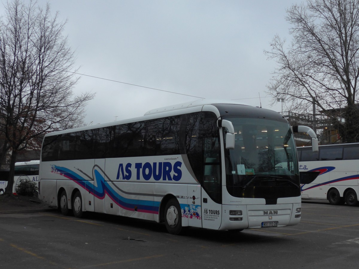 (168'220) - Aus Serbien: AS Tours, Veternik - NS 192-ZB - MAN am 1. Januar 2016 in Zrich, Sihlquai