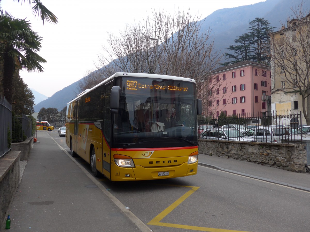 (168'653) - PostAuto Graubnden - GR 170'161 - Setra am 6. Februar 2016 in Bellinzona, Fermata provvisoria