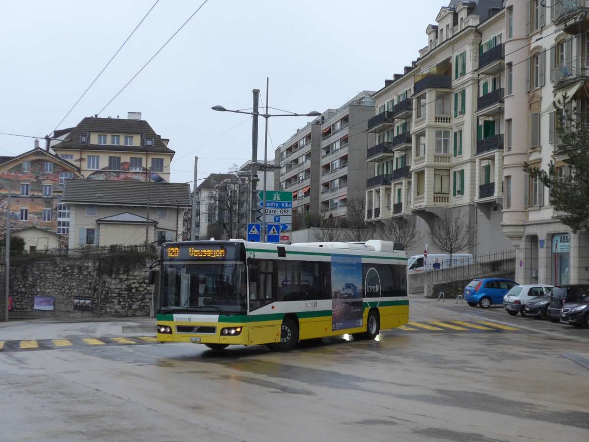 (168'789) - transN, La Chaux-de-Fonds - Nr. 218/NE 99'218 - Volvo (ex TN Neuchtel Nr. 218) am 20. Februar 2016 beim Bahnhof Neuchtel