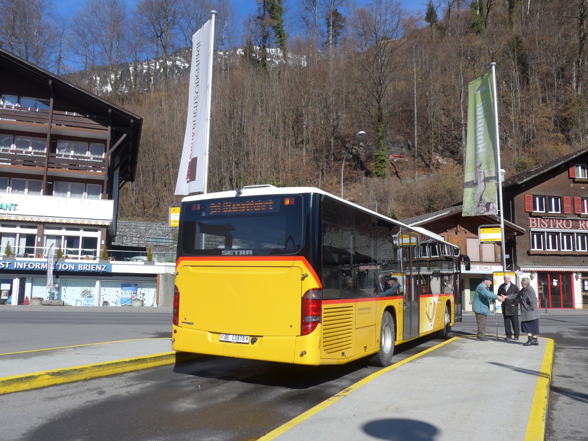 (168'821) - Flck, Brienz - Nr. 0/BE 13'878 - Setra am 21. Februar 2016 beim Bahnhof Brienz