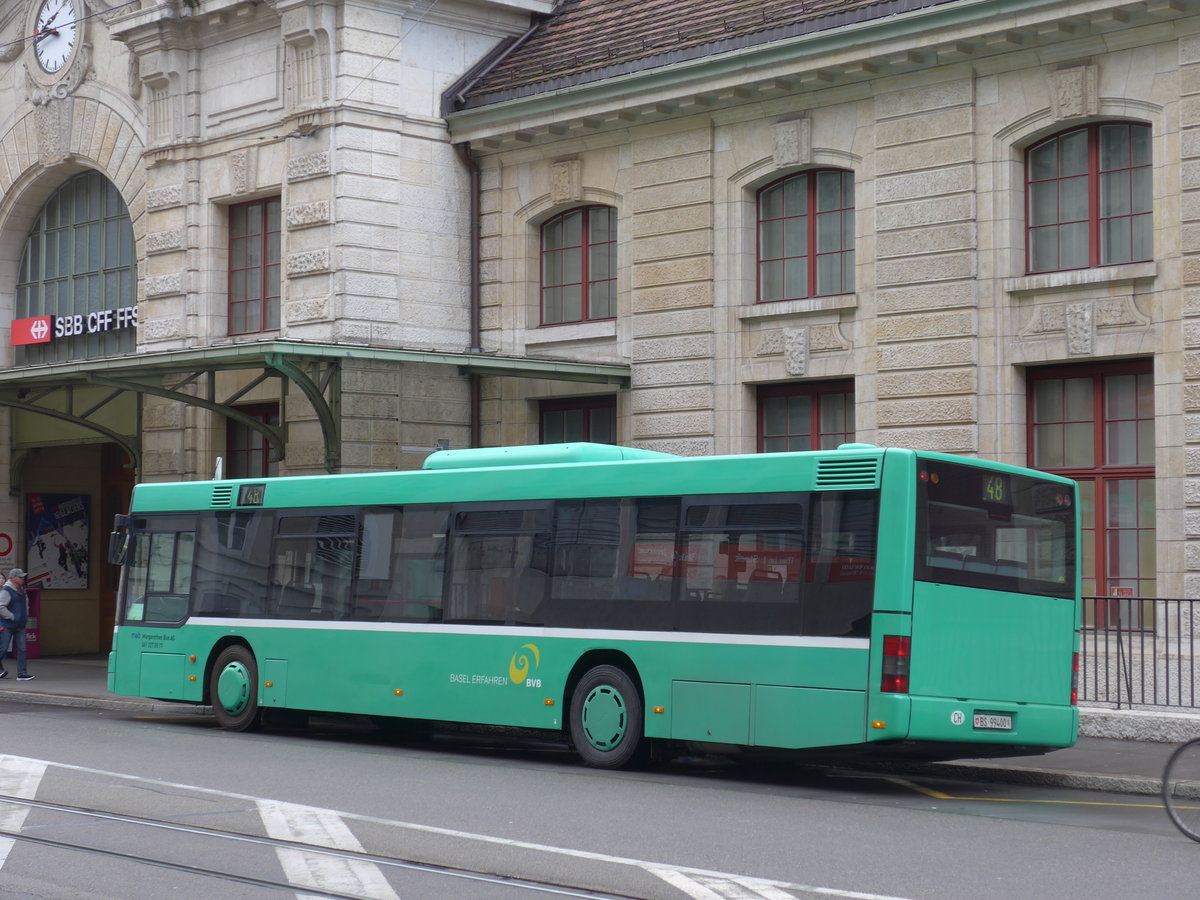 (170'081) - MAB Basel - Nr. 29/BS 99'400 - MAN (ex BVB Basel Nr. 823) am 16. April 2016 beim Bahnhof Basel