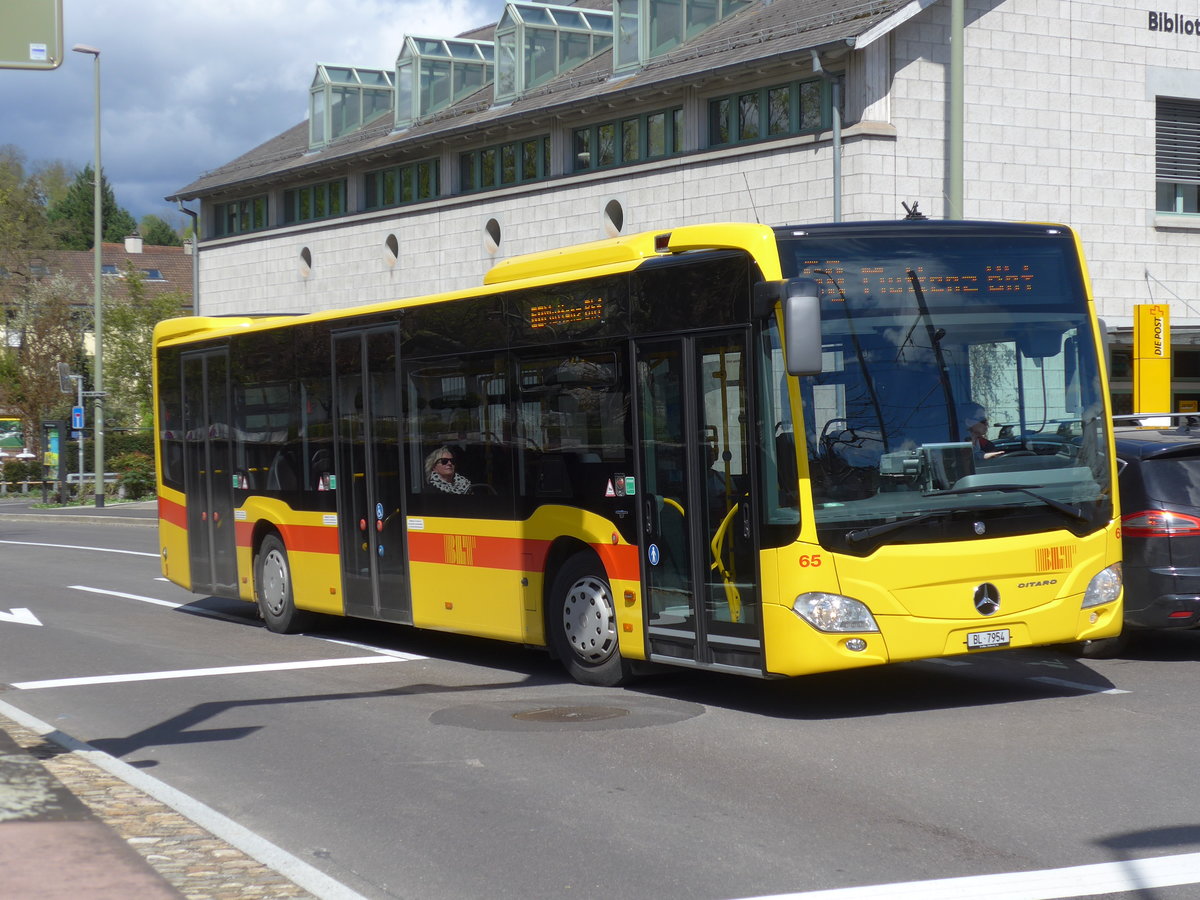 (170'127) - BLT Oberwil - Nr. 65/BL 7954 - Mercedes am 16. April 2016 in Bottmingen, Schloss