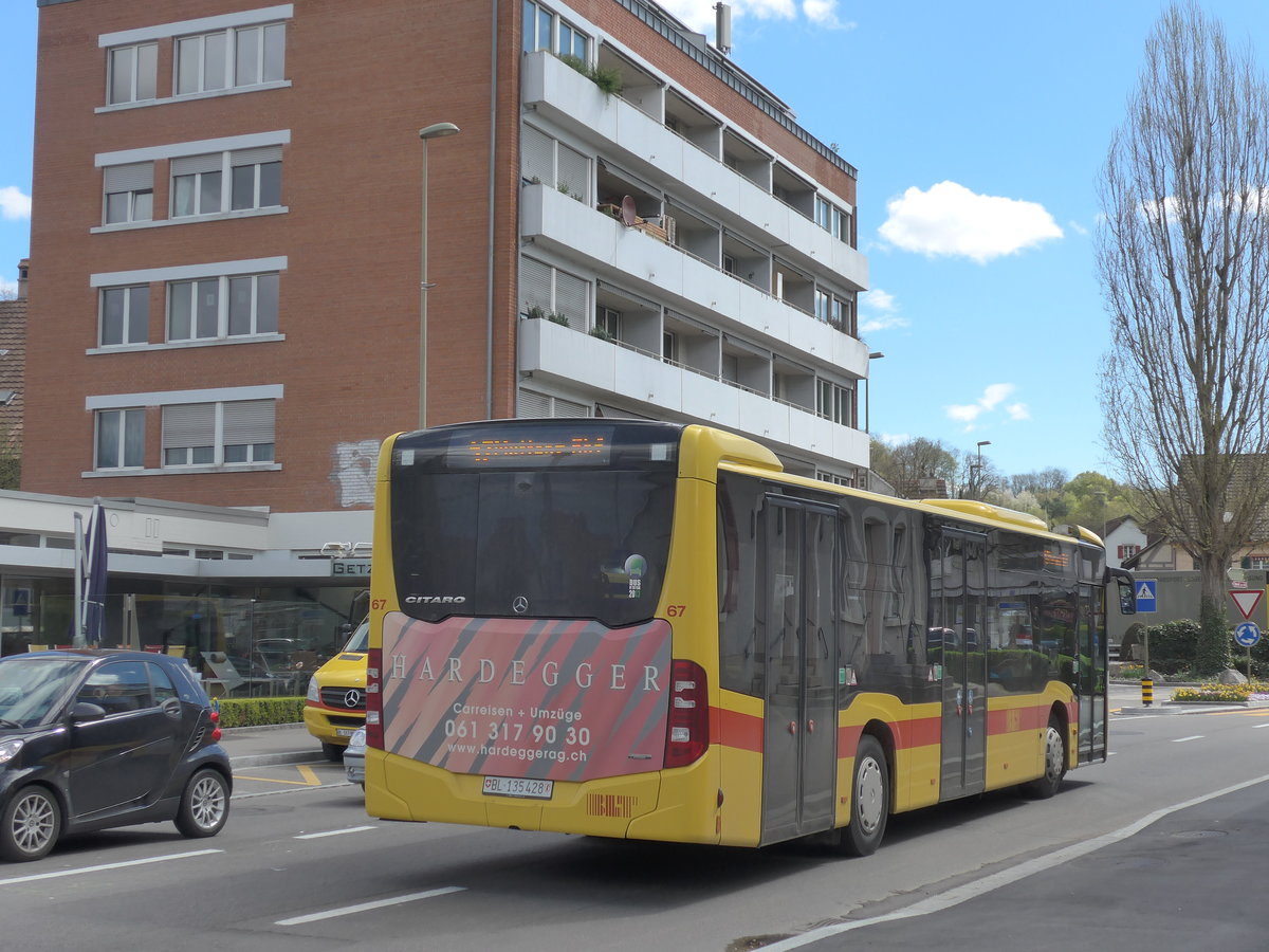 (170'135) - BLT Oberwil - Nr. 67/BL 135'428 - Mercedes am 16. April 2016 in Bottmingen, Schloss