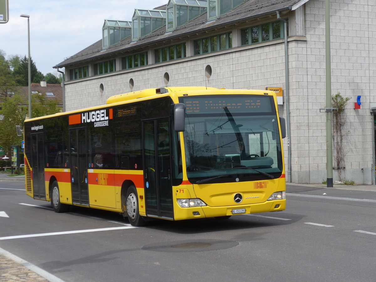 (170'316) - BLT Oberwil - Nr. 71/BL 153'291 - Mercedes am 30. April 2016 in Bottmingen, Schloss