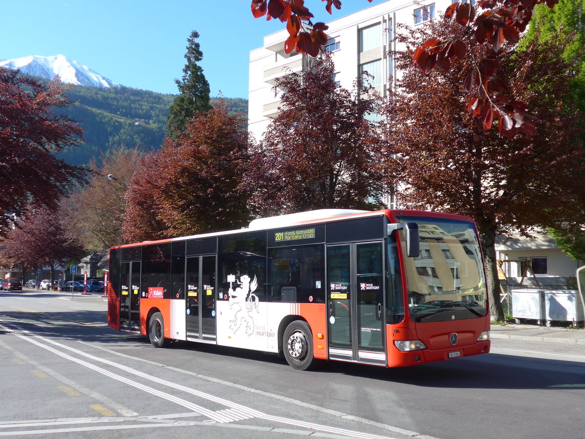 (170'345) - TMR Martigny - Nr. 121/VS 1104 - Mercedes am 5. Mai 2016 beim Bahnhof Martigny